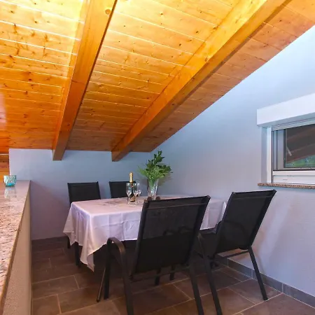 House Katarina 2212 *