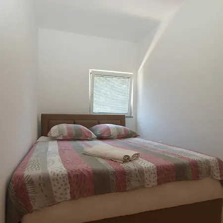 בית נופש House Katarina 2212