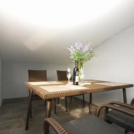 House Katarina 2212 בית נופש פרוי