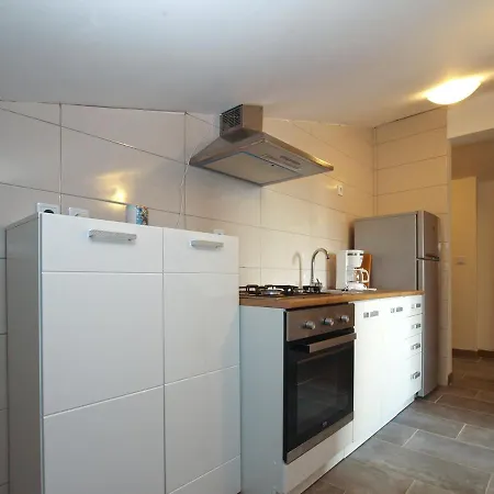 בית נופש House Katarina 2212