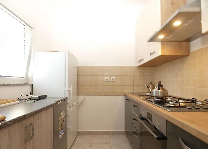 House Katarina 2212 * Peroj