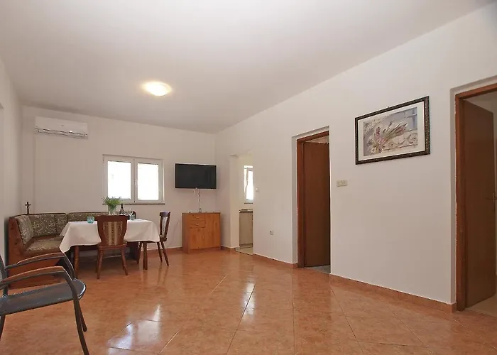 House Katarina 2212 Σπίτι διακοπών *