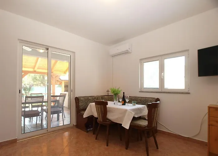 House Katarina 2212 * Peroj