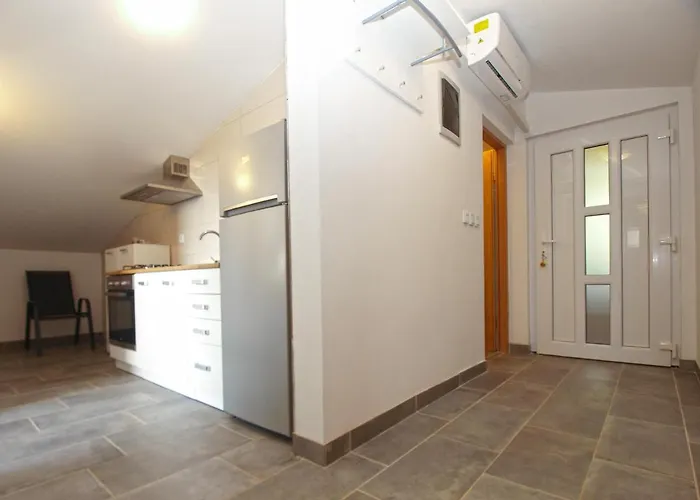 House Katarina 2212 Peroj