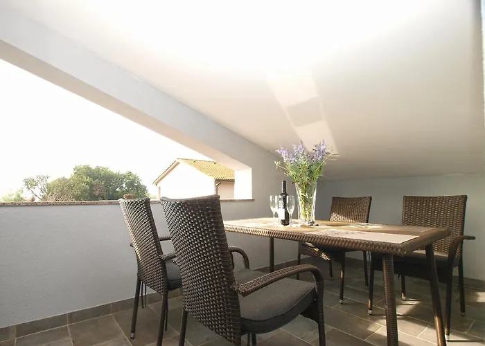 House Katarina 2212 * Peroj